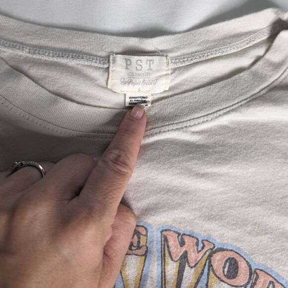 Project Social T Graphic T-shirt Cheetah Tour the World - Picture 5 of 7